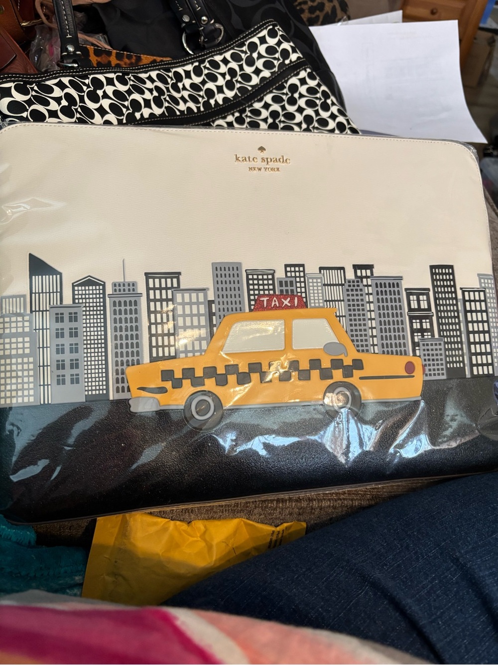 kate spade cream, black & yellow Taxi Cityscape Laptop Sleeve